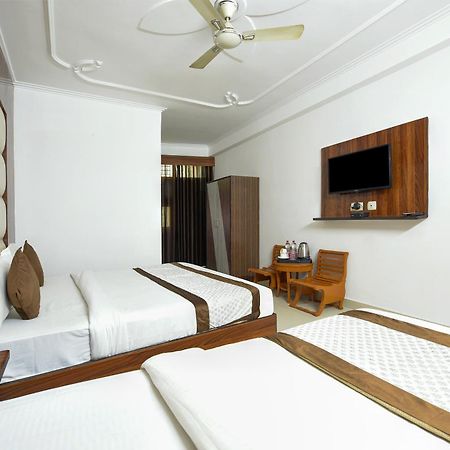Airport Hotel Kiara - New Delhi Airport Екстер'єр фото