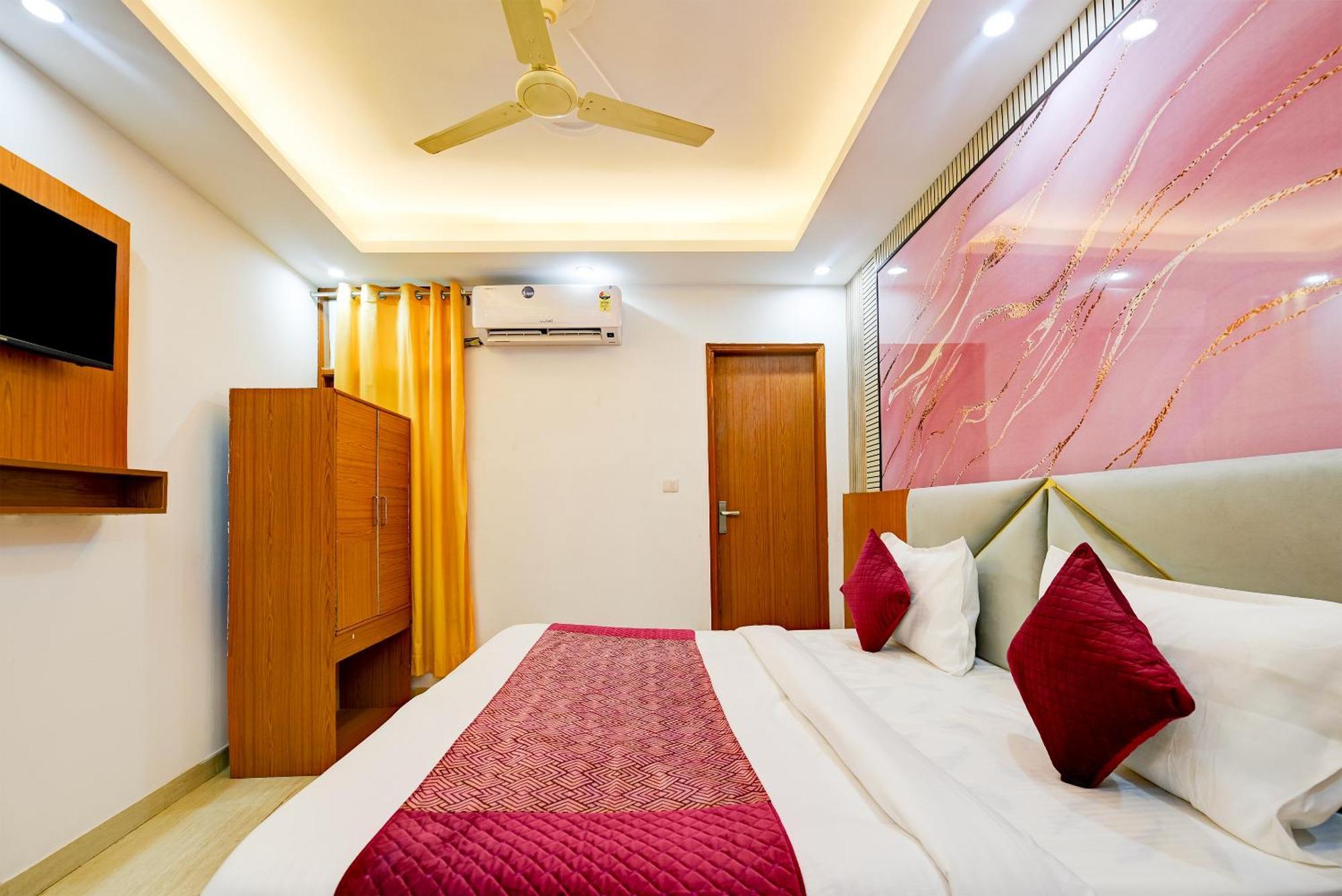 Airport Hotel Kiara - New Delhi Airport Екстер'єр фото