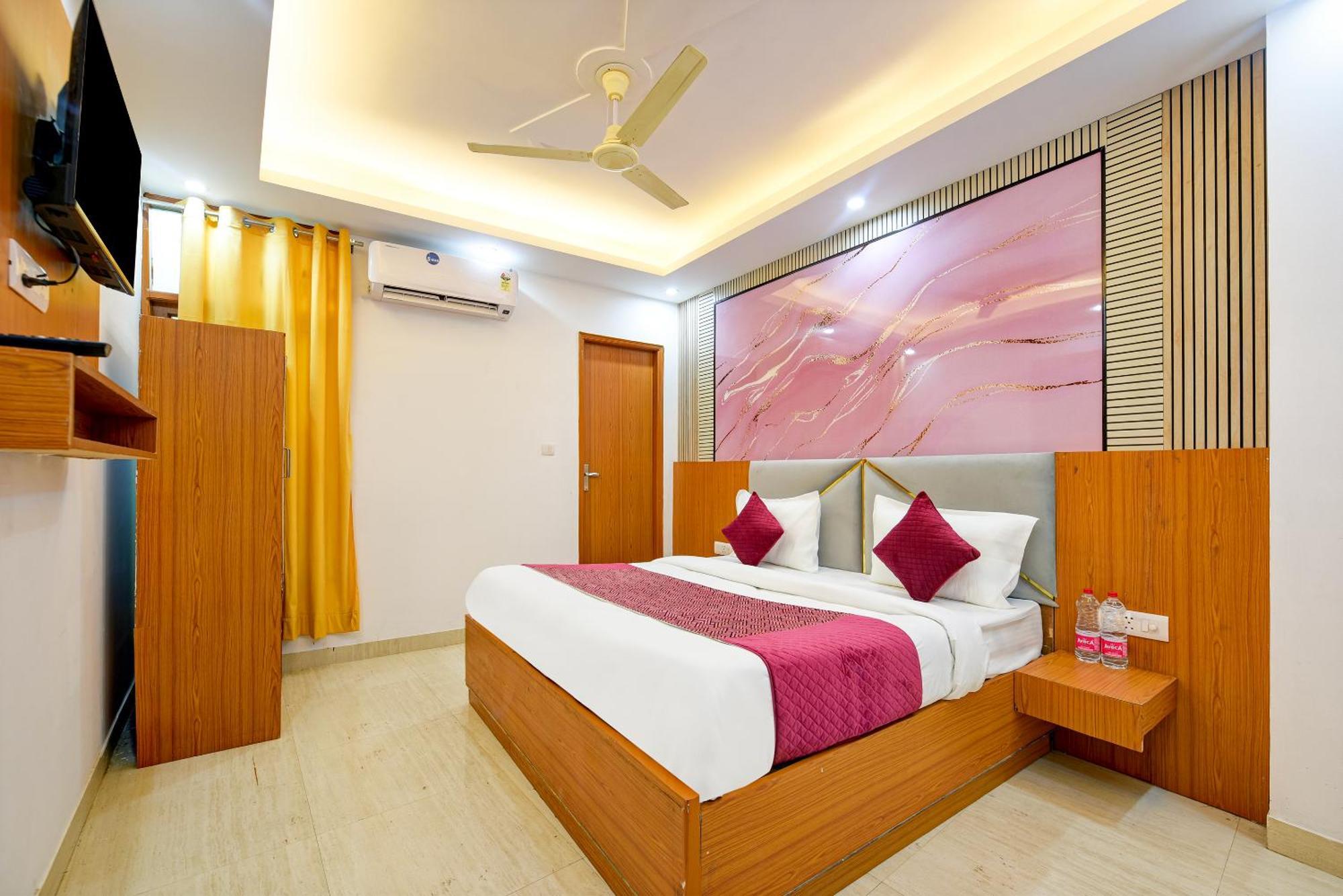 Airport Hotel Kiara - New Delhi Airport Екстер'єр фото