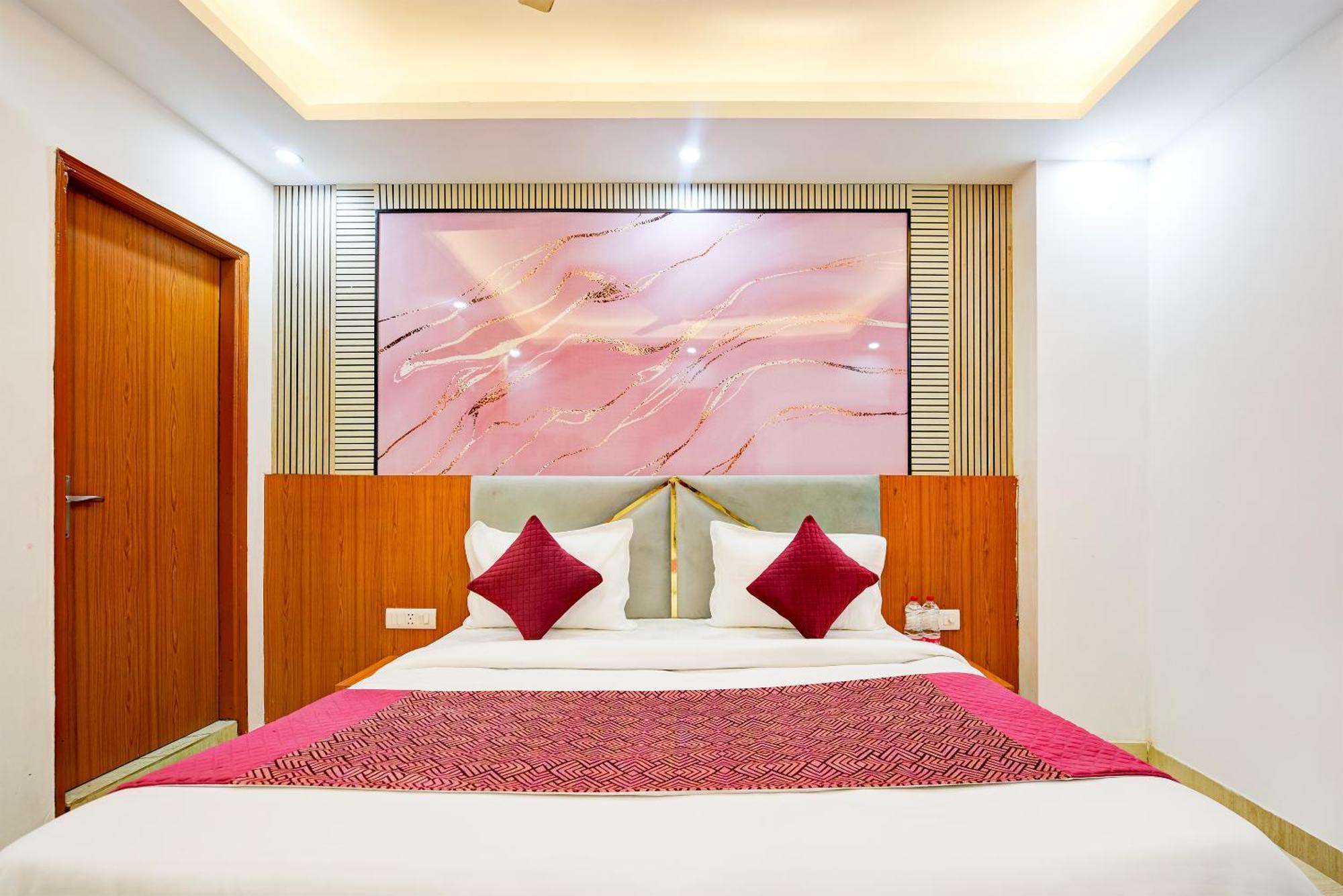 Airport Hotel Kiara - New Delhi Airport Екстер'єр фото