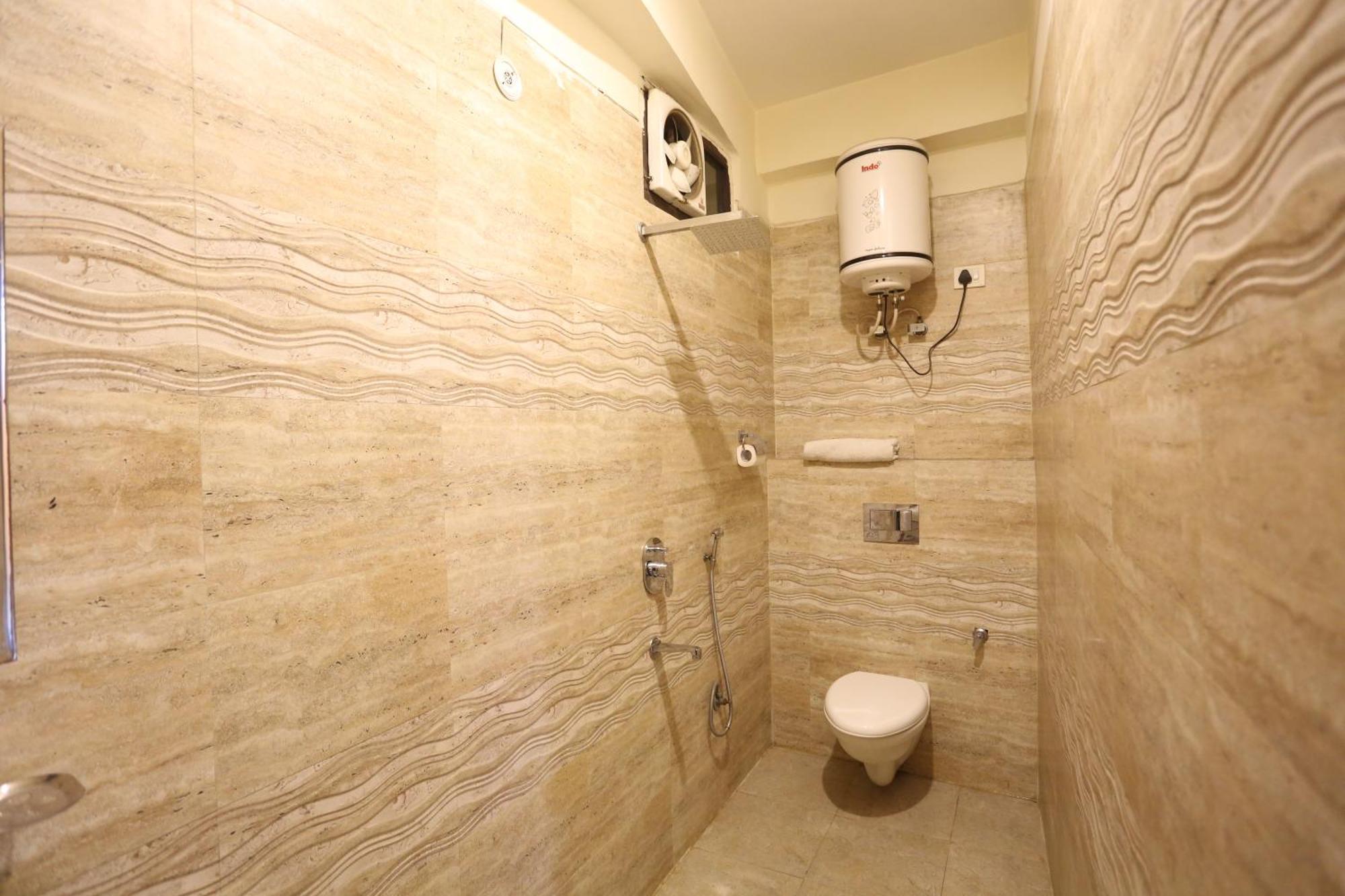 Airport Hotel Kiara - New Delhi Airport Екстер'єр фото