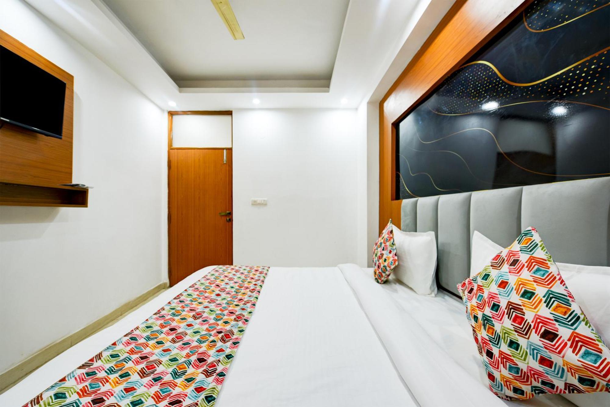 Airport Hotel Kiara - New Delhi Airport Екстер'єр фото