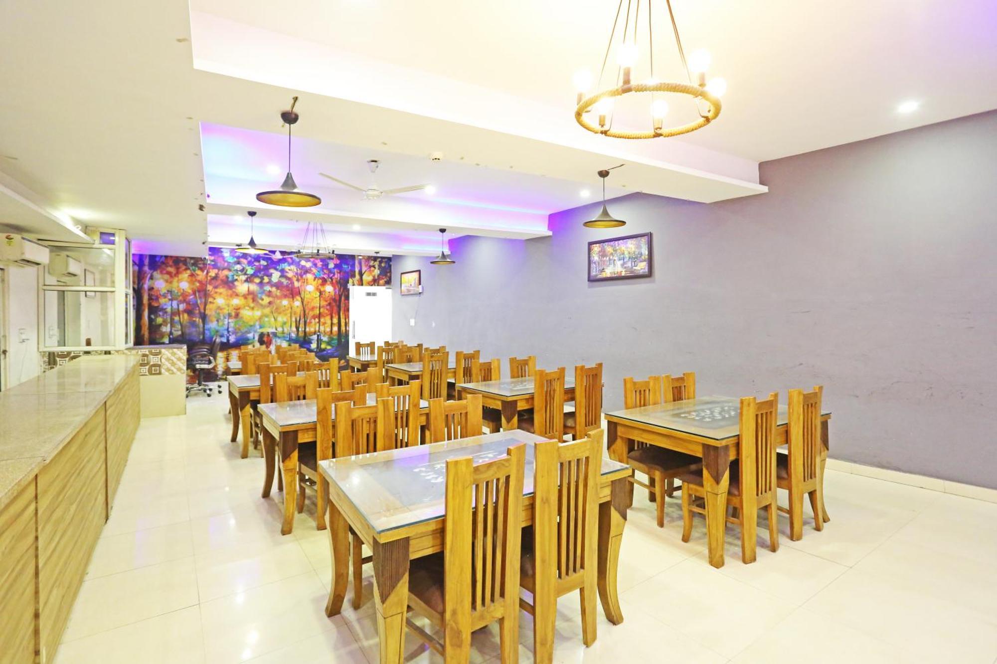 Airport Hotel Kiara - New Delhi Airport Екстер'єр фото